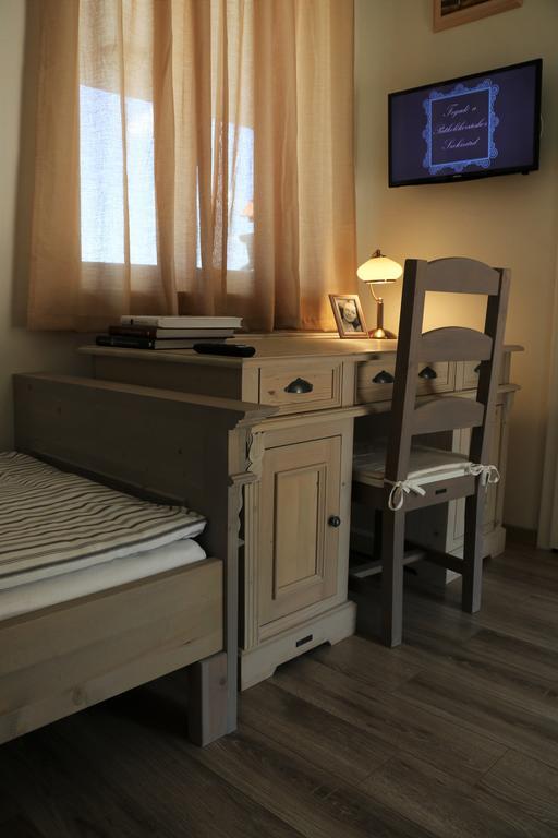 Fogado A Patkolokovacshoz Vendeghaz Szekszard Bed and Breakfast Εξωτερικό φωτογραφία